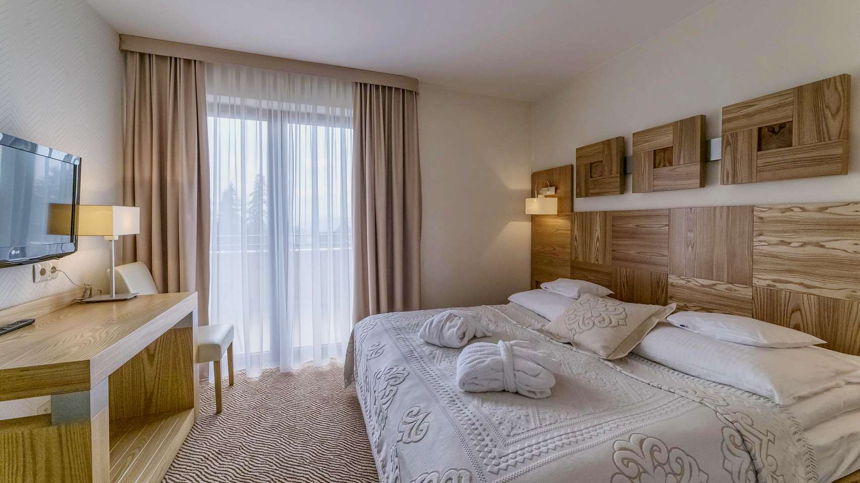 Hotel Zbojnicowka*** len 16 minút od hraníc s neobmedzeným wellness a možnosťou vstupu do Termy Bukovina