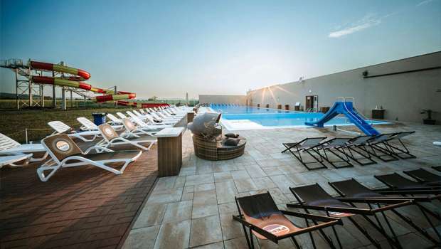 Relax v mořské vodě termálního koupaliště Novolandia