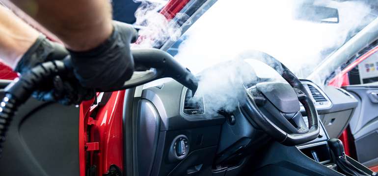Parné čistenie interiéru, exteriéru aj tepovanie v Para Car Wash