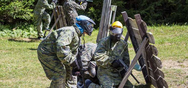 Paintball alebo softball v Rajeckej Lesnej