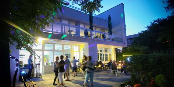 Ozdravné senior pobyty v penzióne Harmony Rezort*** s liečebnými procedúrami a bohatou polpenziou/Piešťany