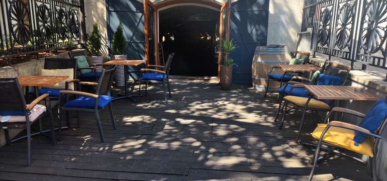 Interiér Punjabi Dhaba - Hlboká cesta