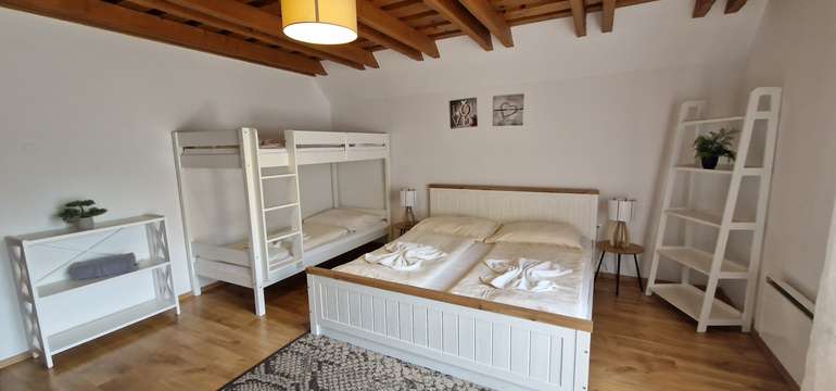 4-lôžkový apartmán s 2 spálňami