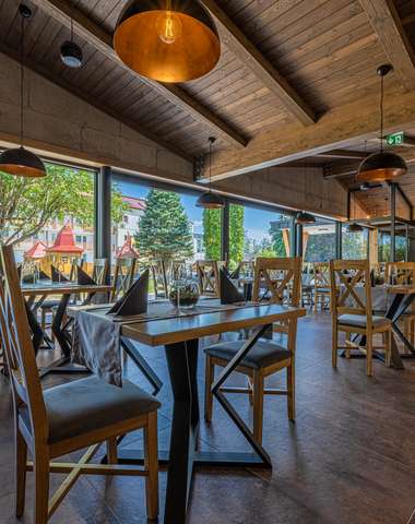 Nová reštaurácia a pizzeria Famosa pri hoteli Lesana****