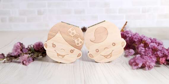 BLACK FRIDAY: Drevená krabička na mliečne zúbky so slovenskými nápismi pre dievčatká aj chlapčekov/Slovensko