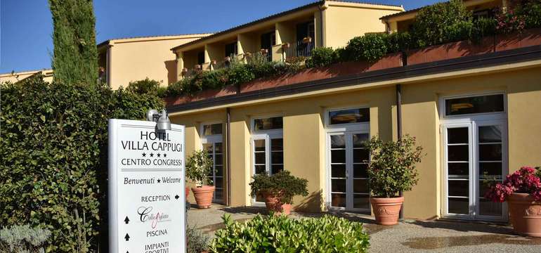 Grand Hotel Villa Cappugi**** leží na krásnom pokojnom mieste v Toskánsku