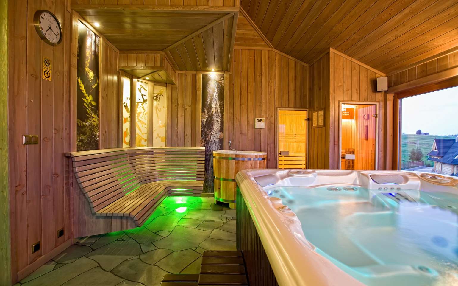 Obľúbený rodinný hotel Redyk*** s raňajkami či polpenziou a neobmedzeným SPA