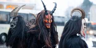 Slávny Krampuslauf – beh čertov