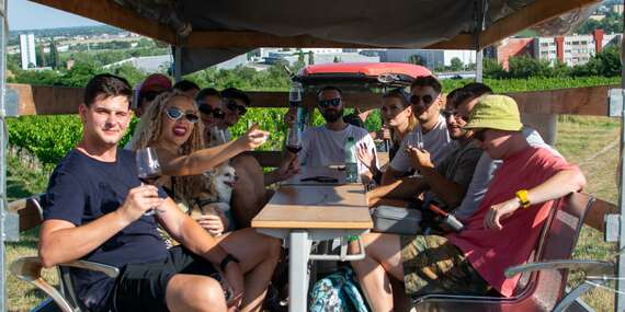 Zažite vinohrad ako nikdy predtým – traktor, víno a história Rače/Bratislava - Rača