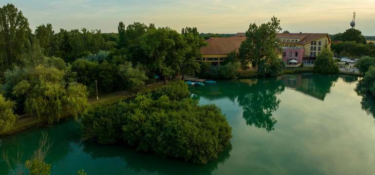 Wellness Hotel Patince****, moderný family wellness hotel