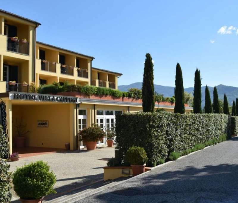 Grand Hotel Villa Cappugi**** leží na krásnom pokojnom mieste v Toskánsku