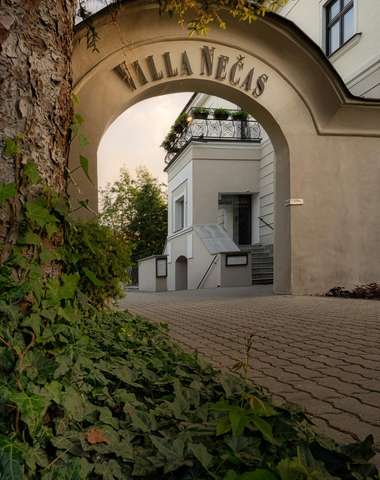 Vychutnajte si neopakovateľnú atmosféru historického hotela Villa Nečas**** 