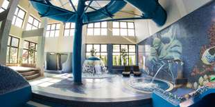 Vedľajší hotel Klimek**** má vlastný aquapark s bazénom, vírivkou a toboganom