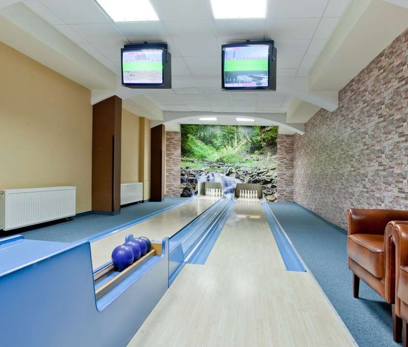 Hotel Klimek**** v poľskej Muszyne - voľný čas môžete stráviť pri biliarde či bowlingu