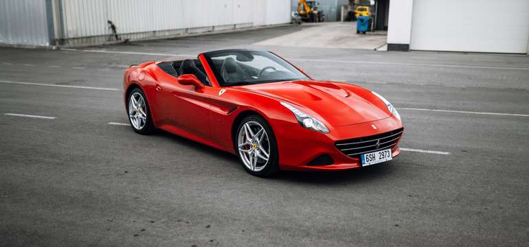 Ferrari California T