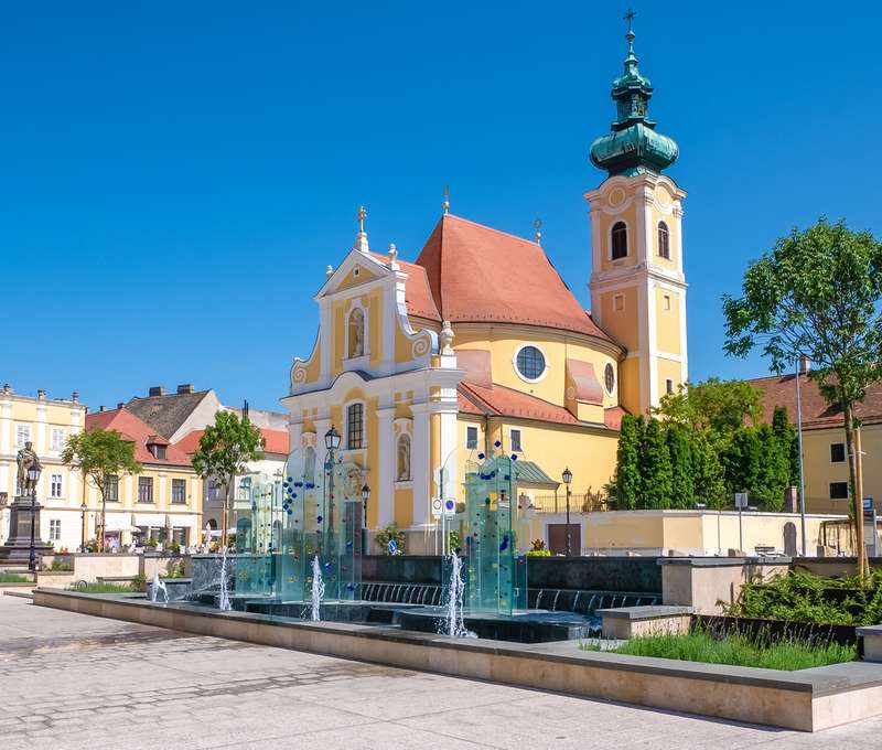 Termálne kúpele takmer za rohom: z Bratislavy sa do Győru dostanete autom za hodinku