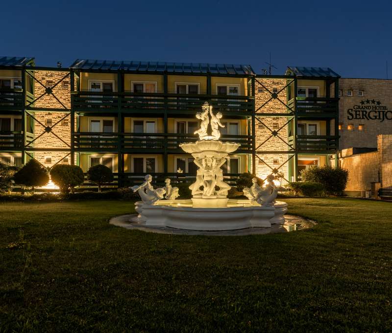 Maximálny komfort a vynikajúce služby v Grand Hoteli Sergijo Residence**** superior