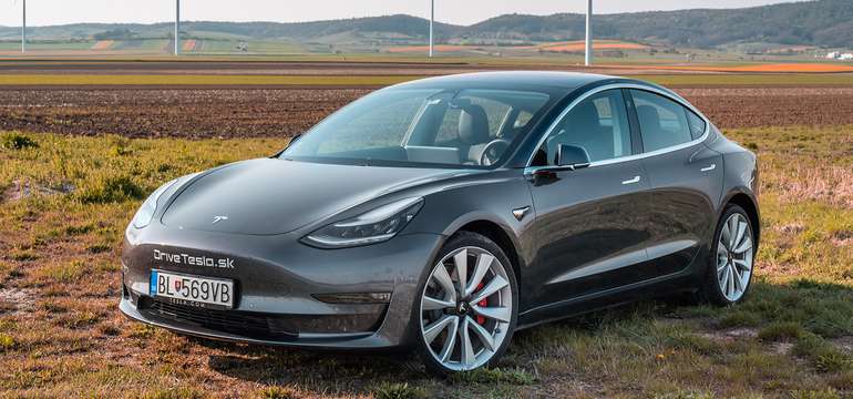 Jazda na Tesle Model 3 Performance
