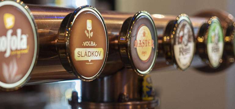 Okrem tradičných pív typu Pilsner, Kozel, majú v ponuke aj špeciály