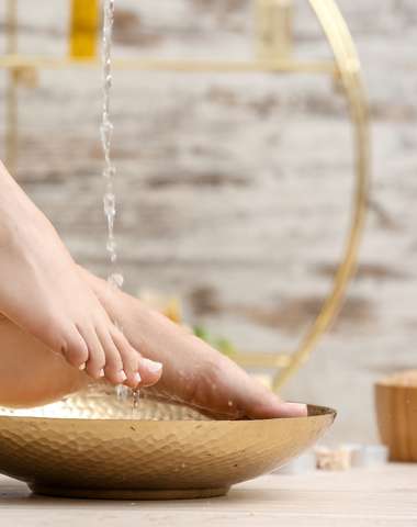 Wellness pedikúra pre unavené chodidlá