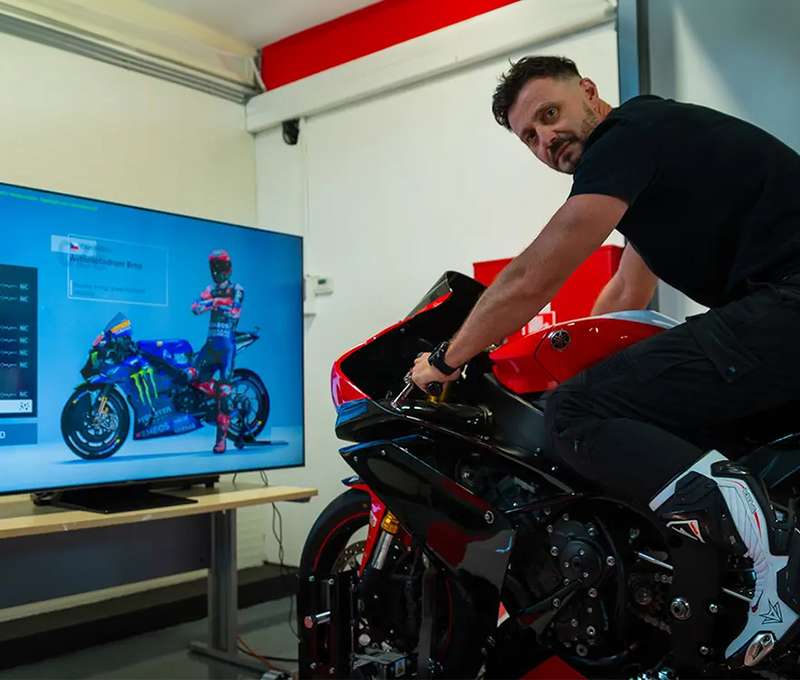 Simulátor závodnej motorky MOTO GP