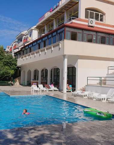 Hotel Zagreb*** v Chorvátsku na pobreží Jadranského mora