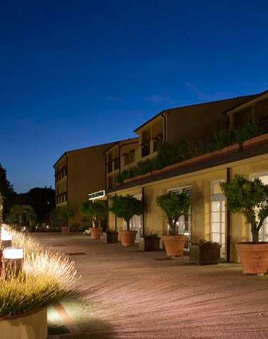 Grand Hotel Villa Cappugi**** leží na krásnom pokojnom mieste v Toskánsku