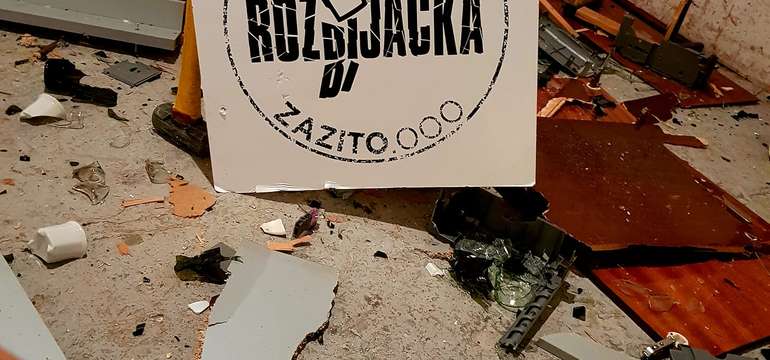Antistresová hra - Rozbíjačka