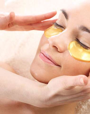 Chemický peeling so zlatou kolagénovou maskov v Eleonor Esthetic