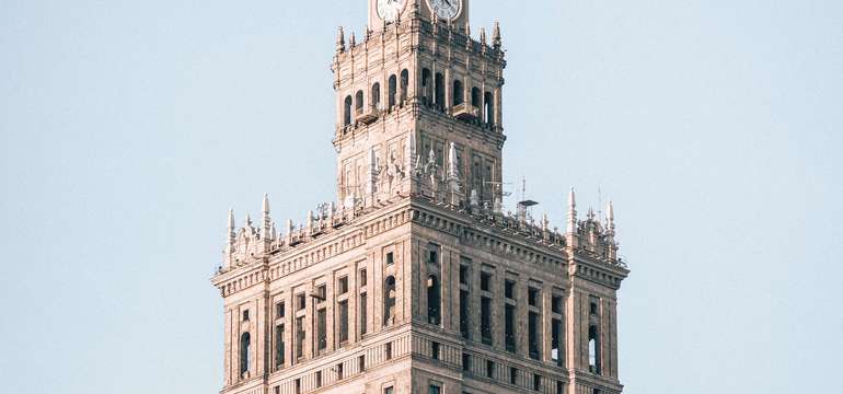 Varšava je hlavné a najväčšie mesto Poľska