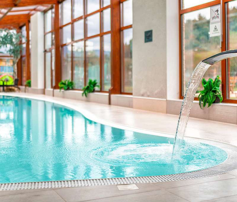 Wellness centrum ponúka na oddych bazén, vírivku aj 3 druhy sáun