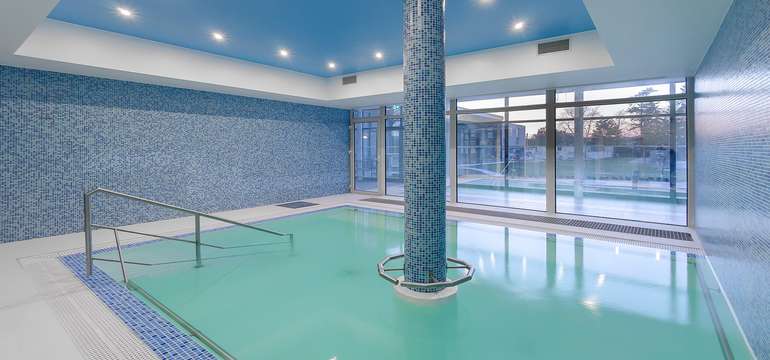  Hotel Granit Piešťany - kúpeľný ústav F. E. Scherera