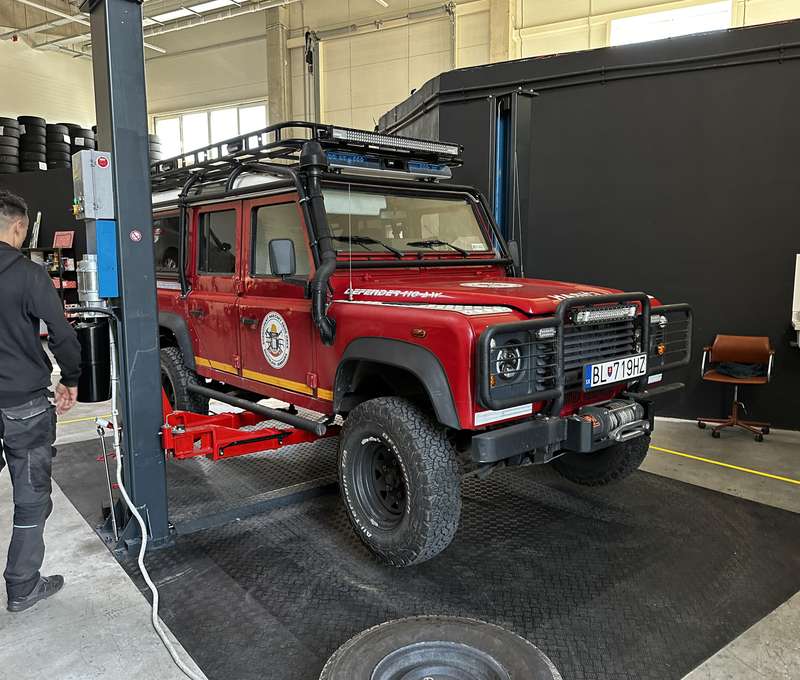 Autoservis Bory (prevádzka Good Boys) v Devínskej Novej Vsi