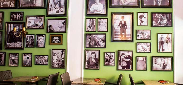 Štýlový Film Hotel v centre Bratislavy s raňajkami