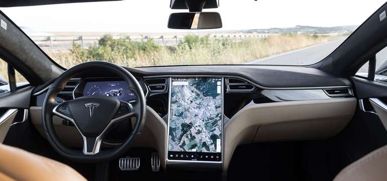 Zažite jazdu, akú ste ešte nezažili na Tesle v modeli S 90D