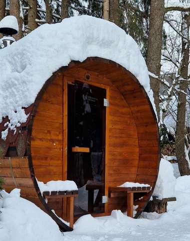 Vonkajšia vírivka a sauna