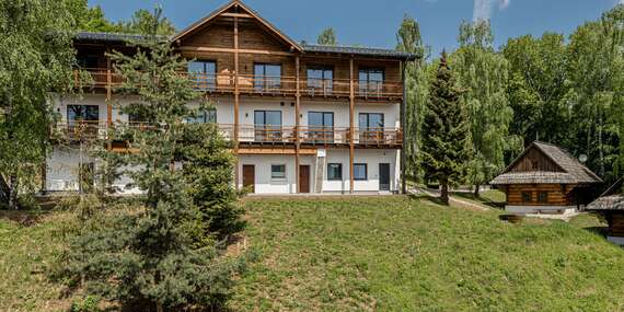 Chatky alebo apartmány na Muránskej planine s polpenziou a hradným wellness - dieťa do 12 rokov zdarma!/Muráň - Predná hora