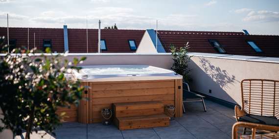 Resort Lednice s wellness, pivními lázněmi a nádherným výhledem na zámeckou scenérii/Lednice
