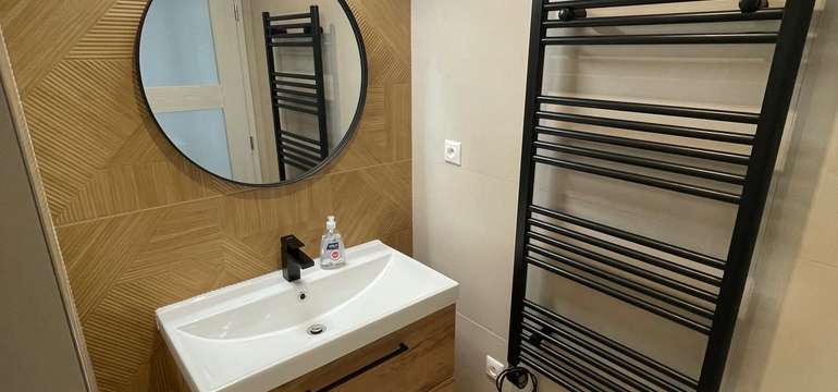 Kúpeľňa so sprchovým kútom a toaletou, Villa Bocca, Nižná Bocca