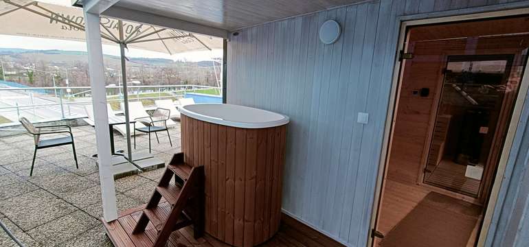 Panoramatická sauna s výhľadom na Trenčiansky hrad