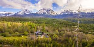 Danielov dom je obklopený krásnou prírodou Vysokých Tatier