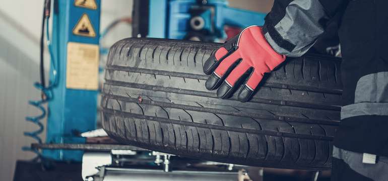 Šetrné prezutie bez rizika poškodenia pneumatiky na stroji S1000 Evoluzione