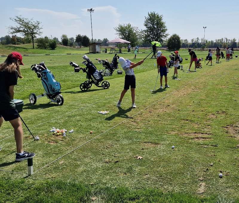 Intenzívny víkendový golfový kurz v Golf Club Welten v Báči