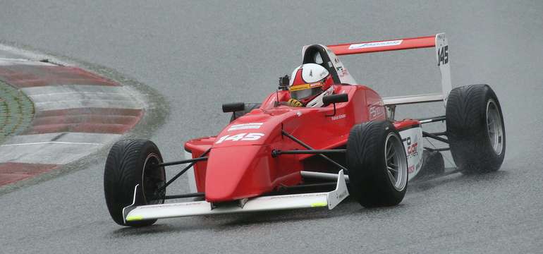 Pilotujte formulu na Slovakia Ringu