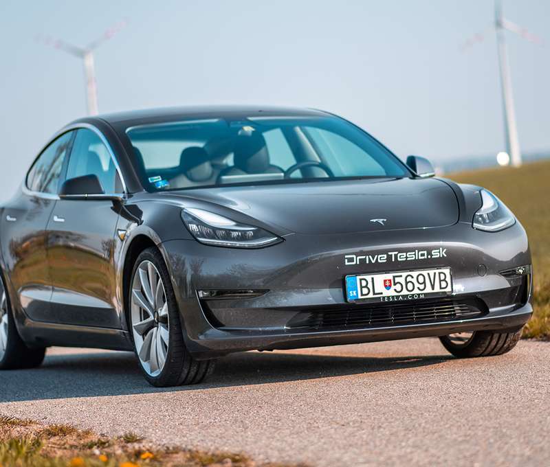 Jazda na Tesle Model 3 Performance