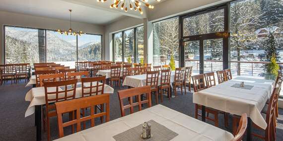 Hotel Hrabovo** v Hrabovskej doline - pár metrov od lanovky na Malinô Brdo/Hrabovo