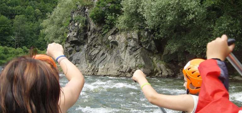 Pokojný splav Váhu alebo adrenalínový rafting v Mikuláši
