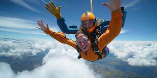 Tandemový zoskok + kamerový záznam, na výber 5 letísk