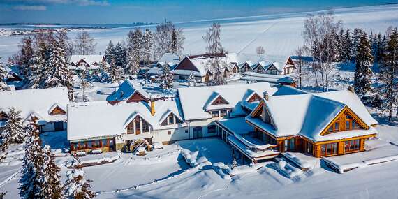 Rodinná dovolenka v Garden Hotel & Resorte ORAVSKÝ HÁJ**** so skipasom, stravou, bazénom aj vírivkou/Orava - Trstená