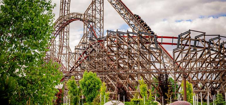 Zadra - najväčší drevený HYBRID ROLLERCOASTER na svete 